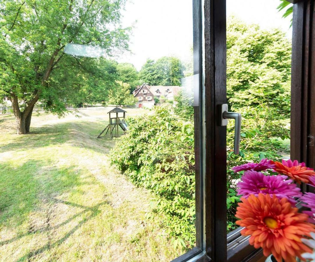 Blumenmeer Appartment Ober-Hambach Exteriér fotografie